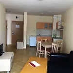Golden Dreams דירה
