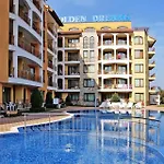 Apartment Golden Dreams