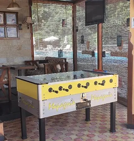 Golden Dreams Slăntjev Brjag