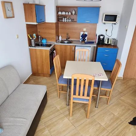 Golden Dreams Slăntjev Brjag