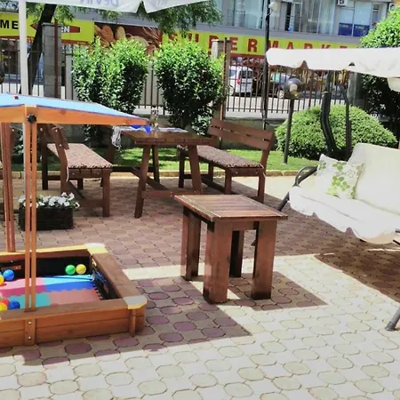 Golden Dreams Slăntjev Brjag