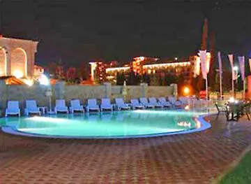 Golden Dreams サニービーチ