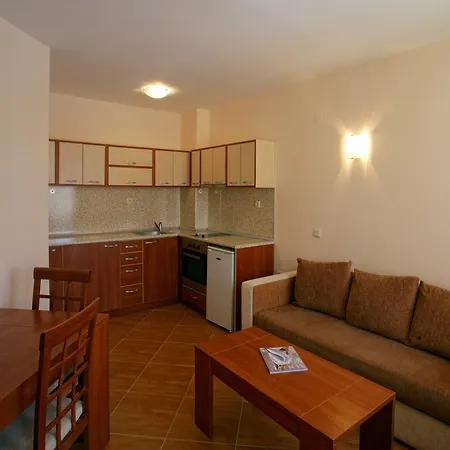 Apartment Golden Dreams